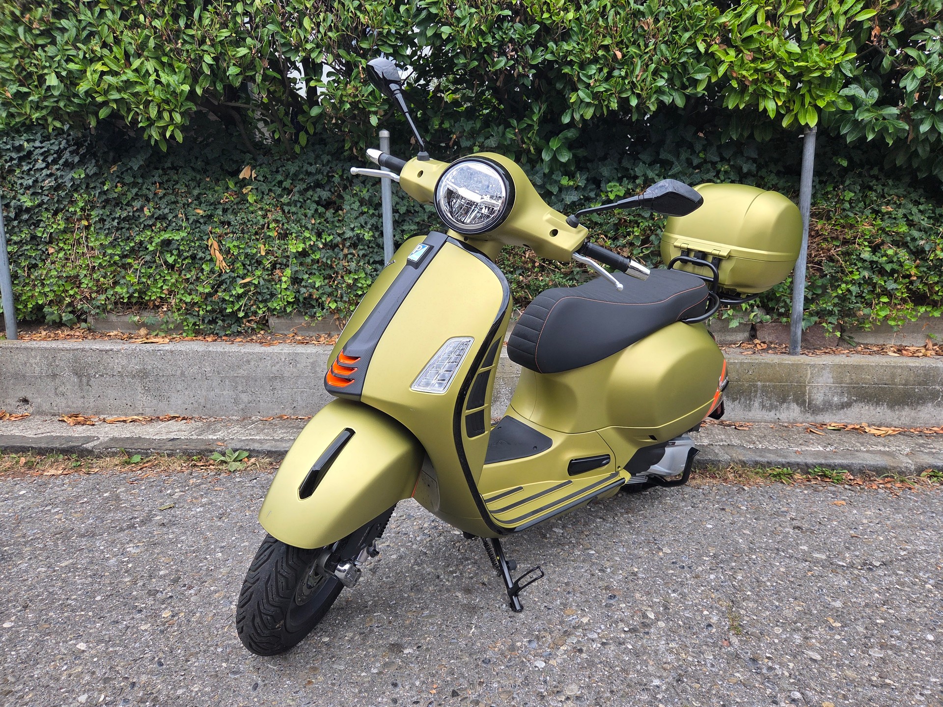 PIAGGIO Vespa GTS 300 Super Sport ABS-showroom-element-1