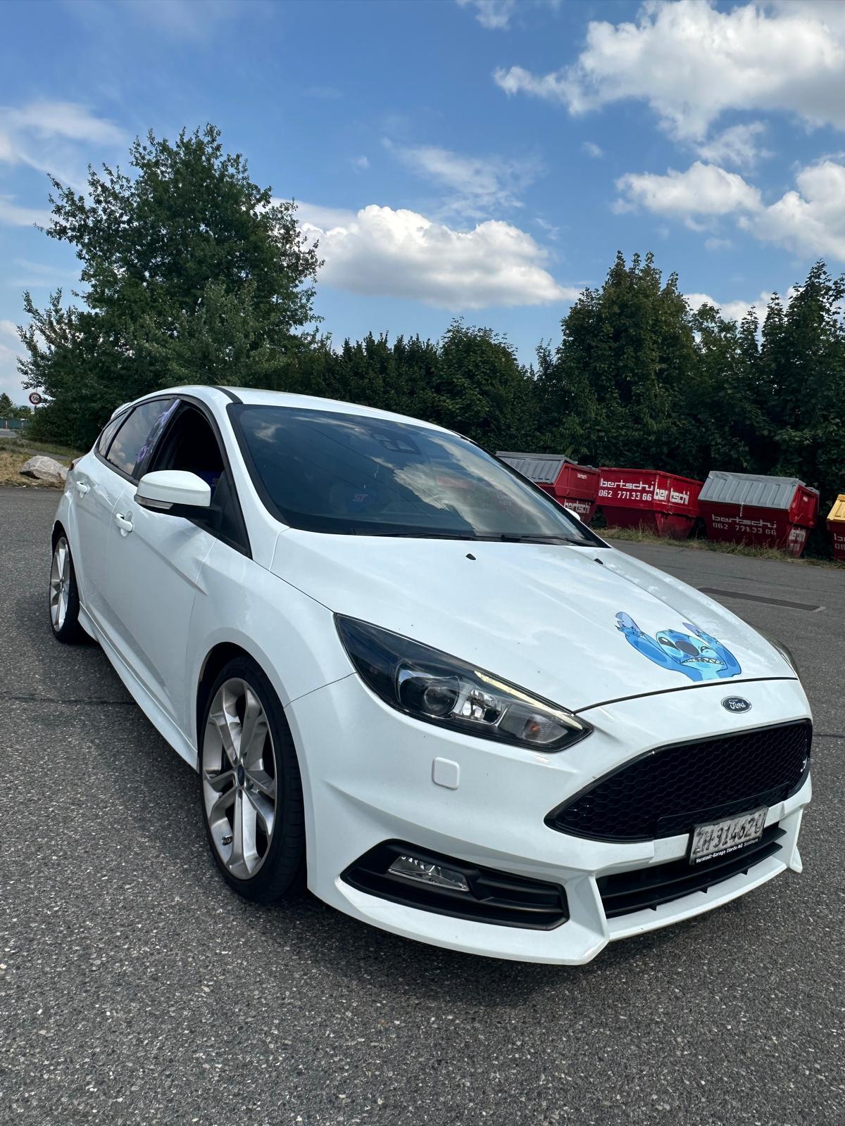 FORD Focus 2.0 SCTi ST3-image-6