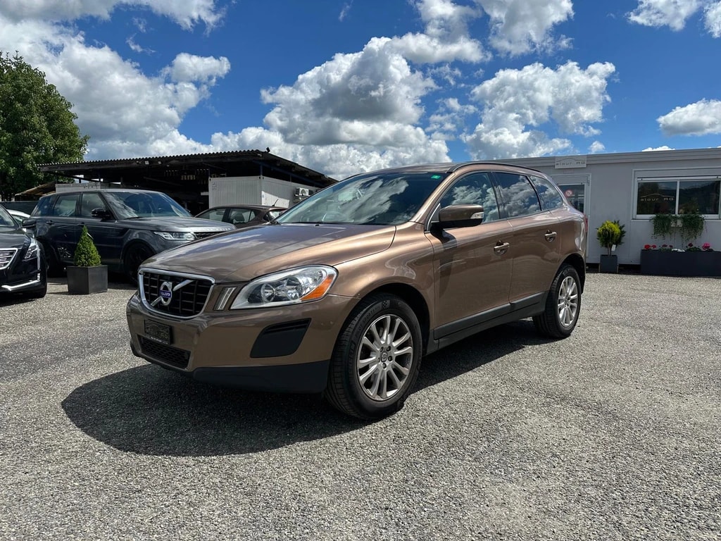VOLVO XC60 2.4D AWD-image-2