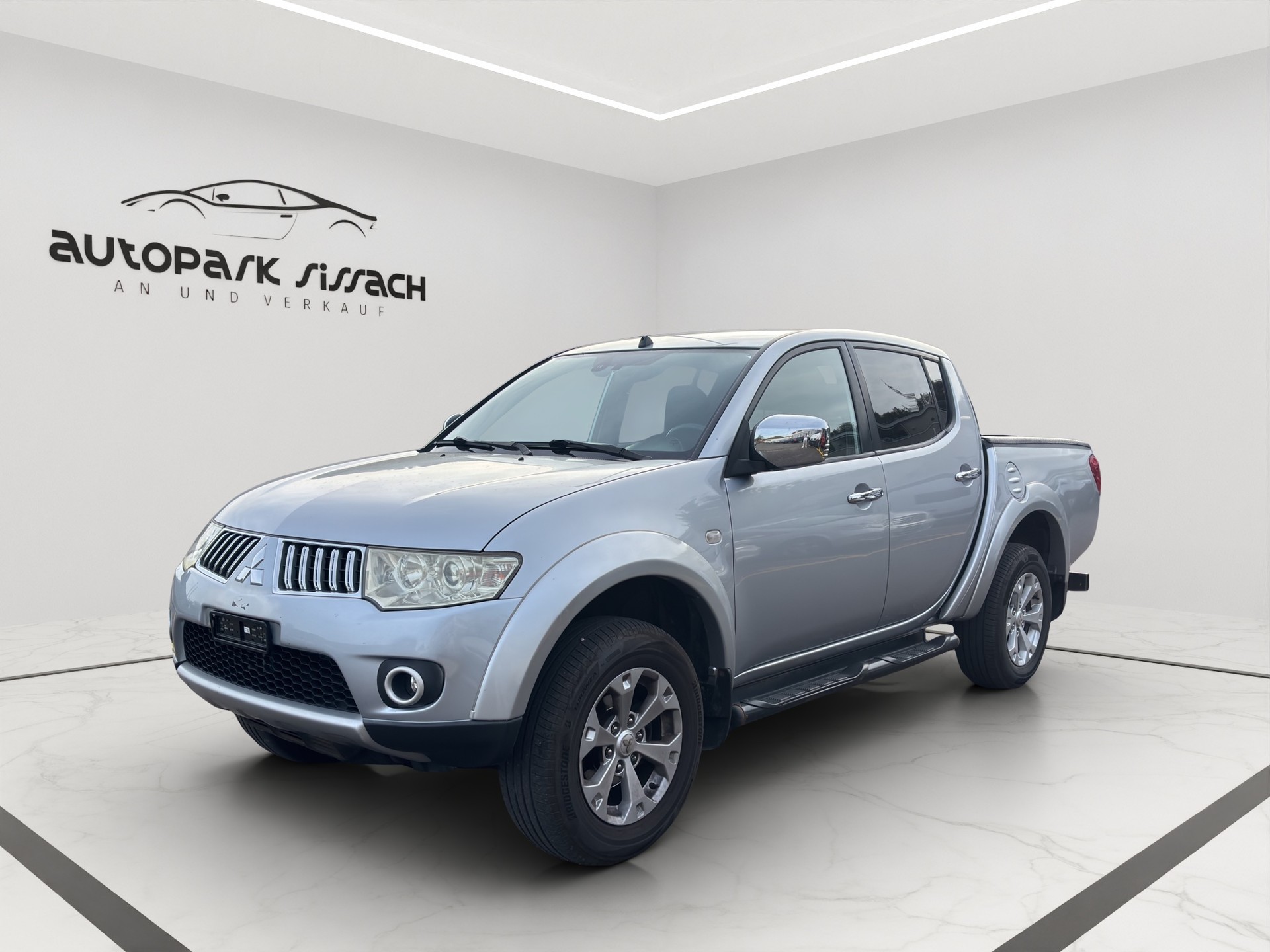 MITSUBISHI L 200 2.5 DID HP Jubilé 35 Double Cab A-image-0