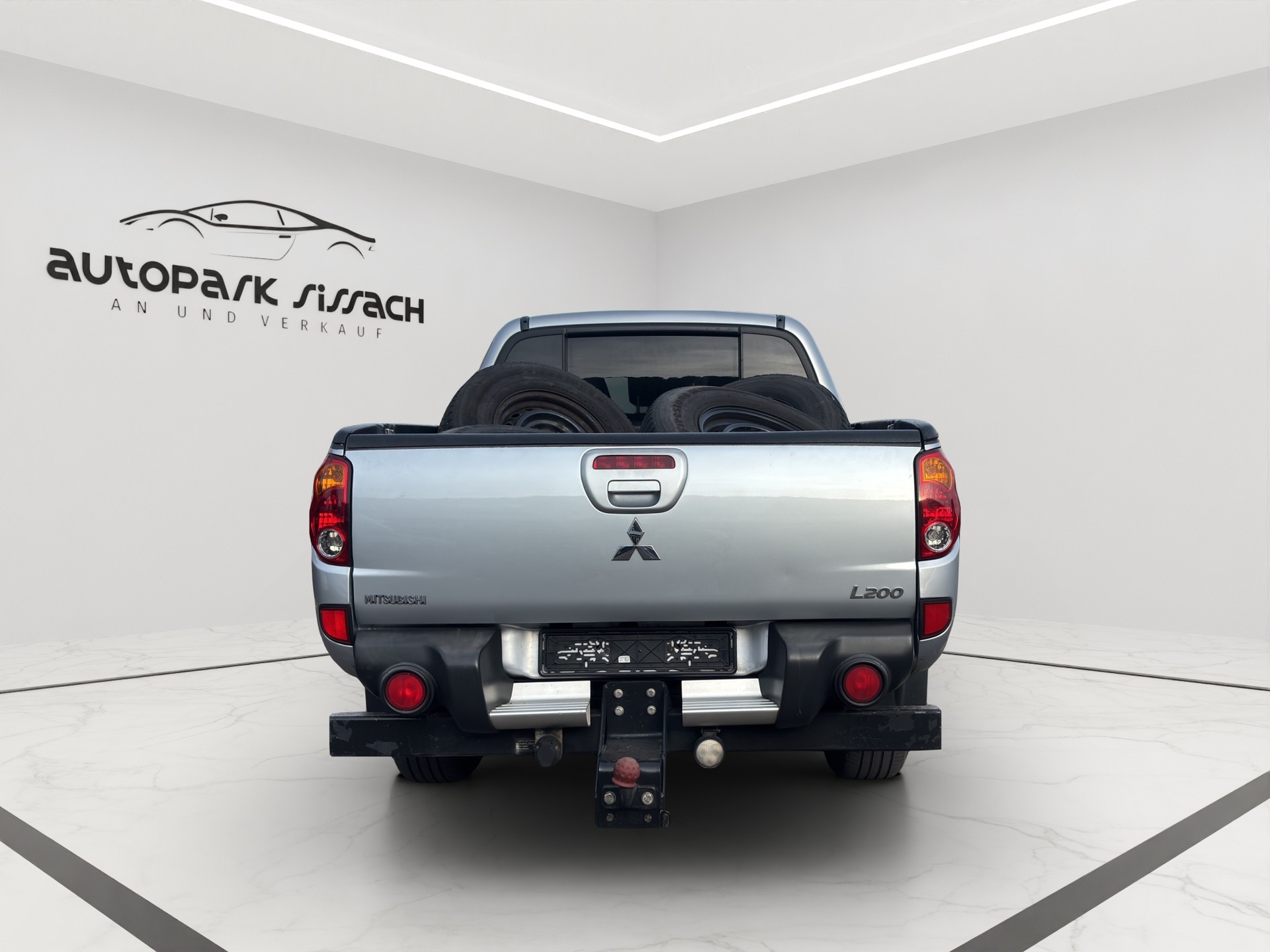 MITSUBISHI L 200 2.5 DID HP Jubilé 35 Double Cab A-image-5