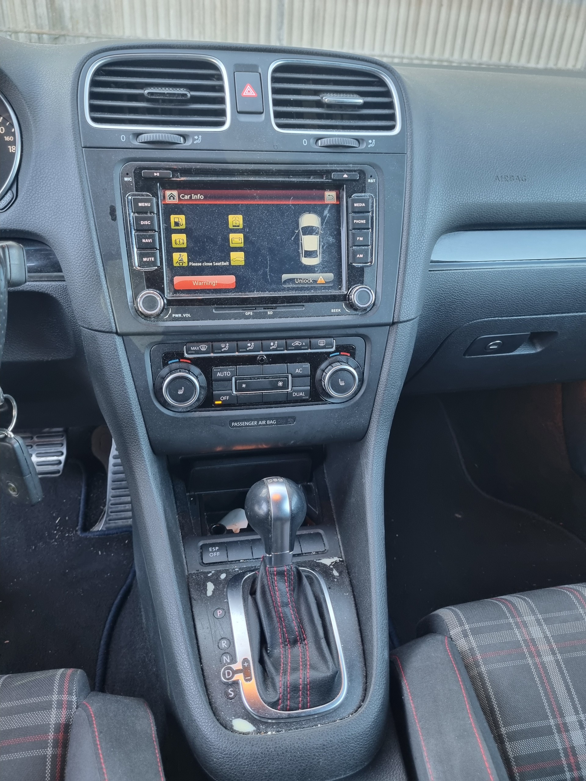 VW Golf 2.0 TSI GTI DSG-image-8