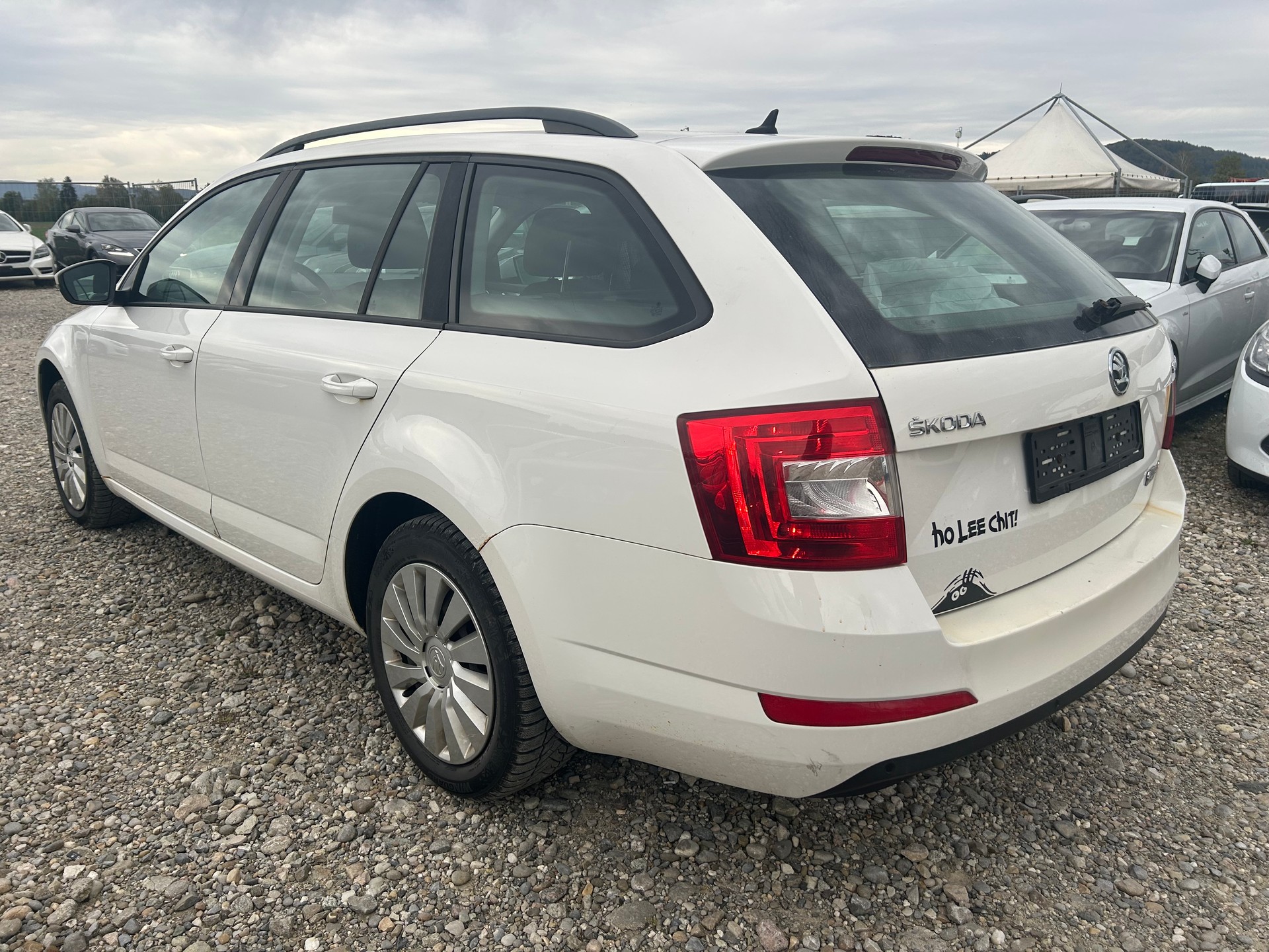 SKODA Octavia Combi 1.6 TDI Ambition 4x4-image-5