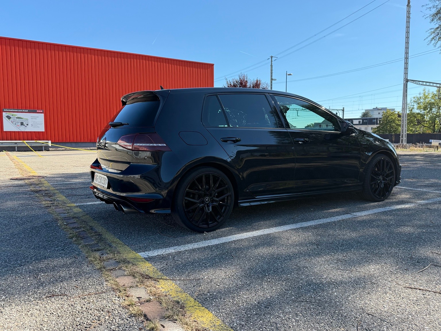 VW 1.4 TSI ACT R-Line Design DSG-image-9