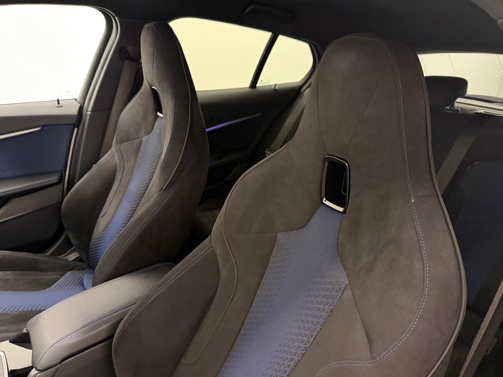 BMW M Sport 120d xDrive-image-13