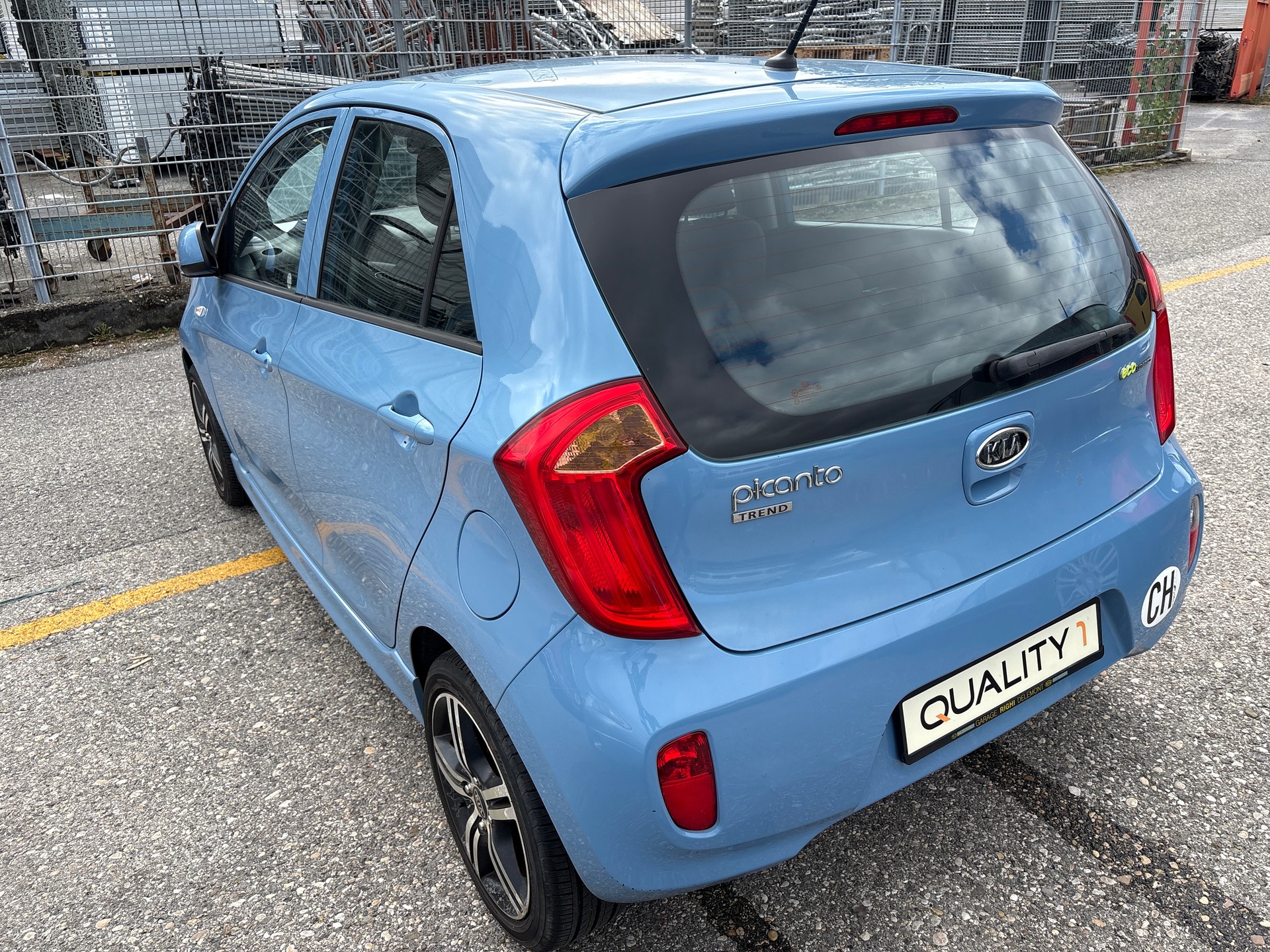 KIA Picanto 1.0 CVVT Trend-image-4