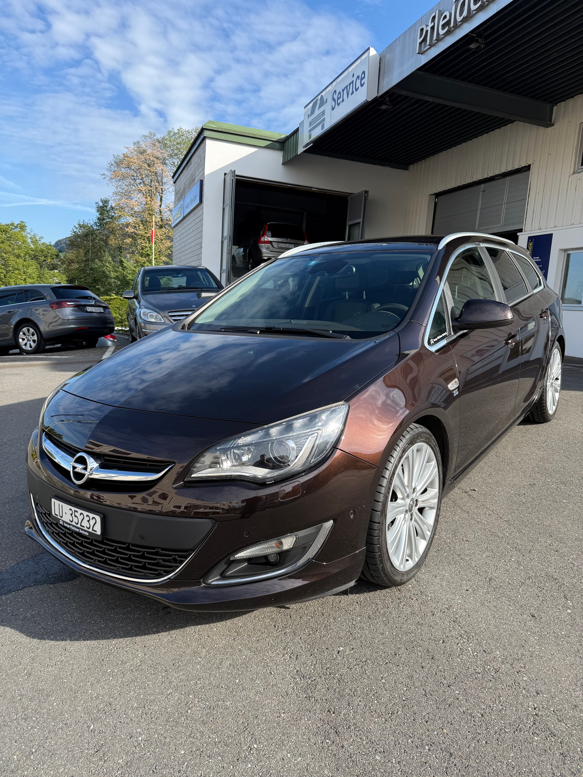 OPEL Astra SportsTourer 1.6i 16V Turbo Cosmo-image-0