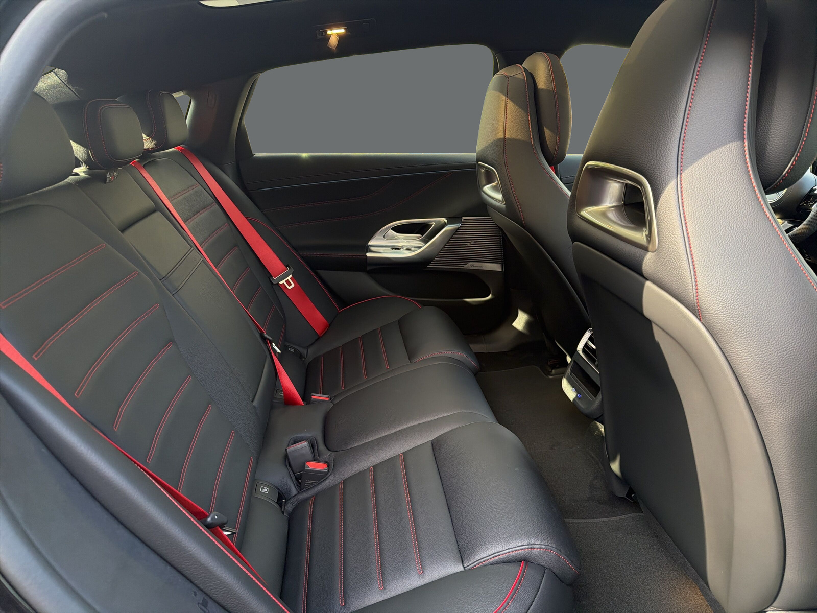 MERCEDES-BENZ C 400 4MATIC EQ Technology-image-18