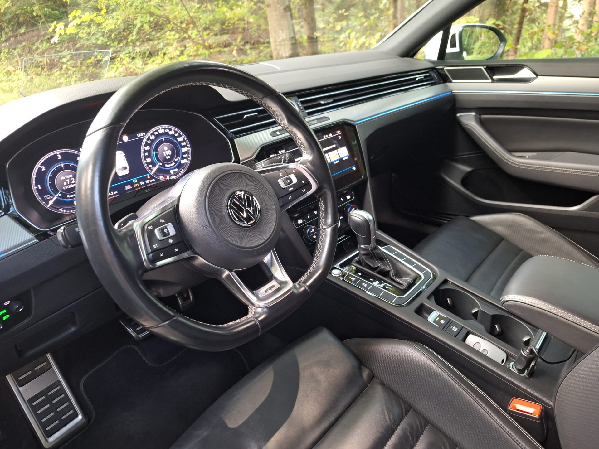 VW 2.0 TDI 190 SCR Highl. DSG 4m-image-2