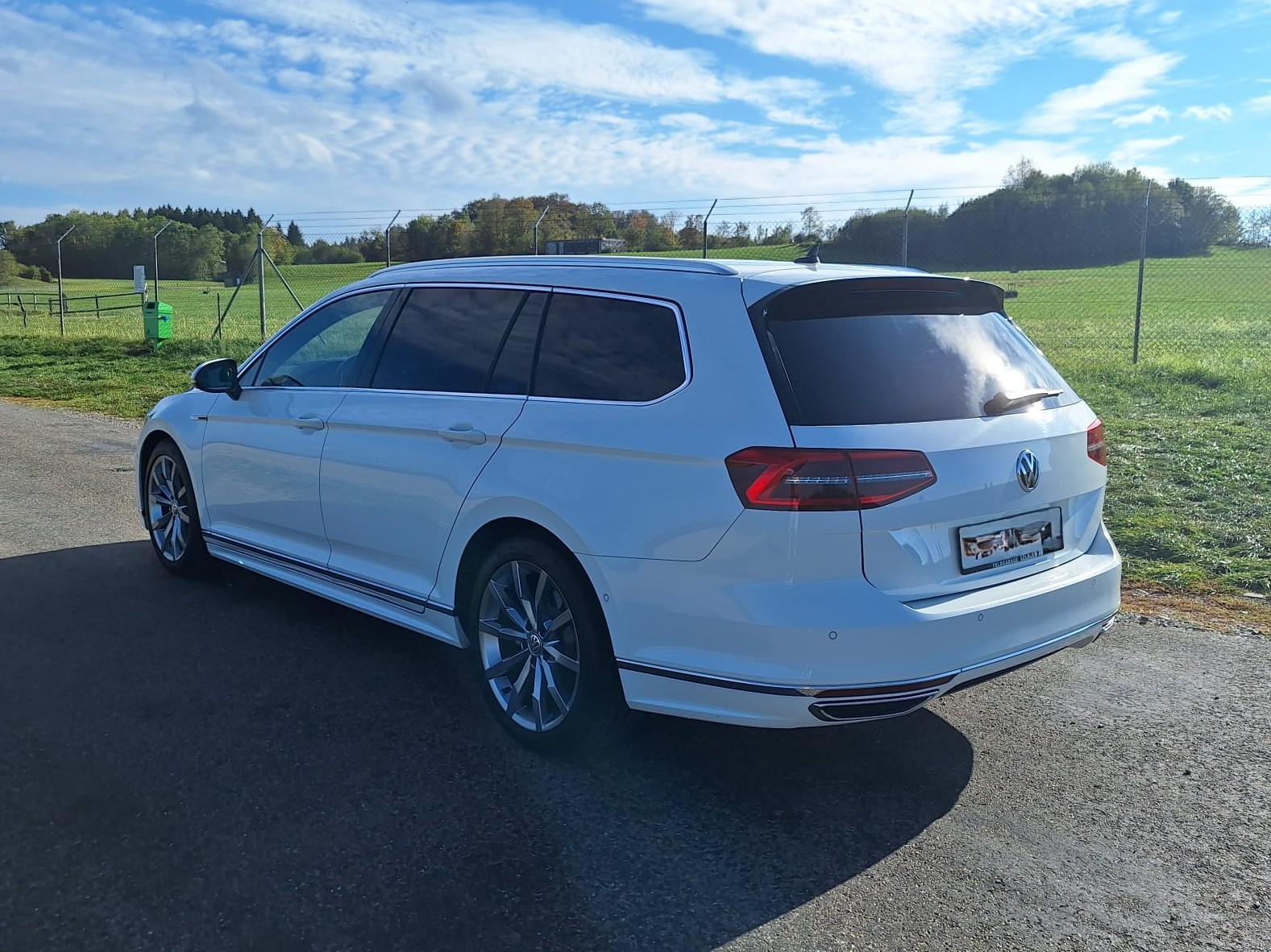 VW 2.0 TDI 190 SCR Highl. DSG 4m-image-5