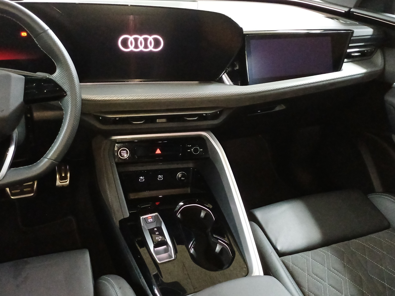 AUDI Q5 TFSI quatto 150 kW S-tronic-image-10