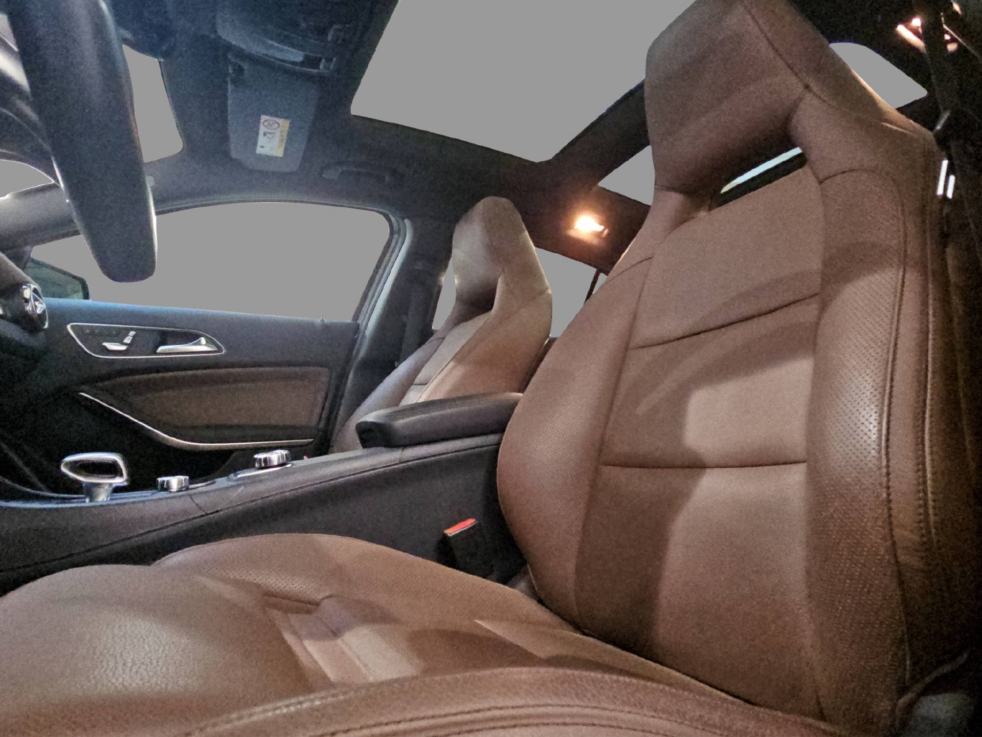 MERCEDES-BENZ GLA 45 AMG 4m-image-13