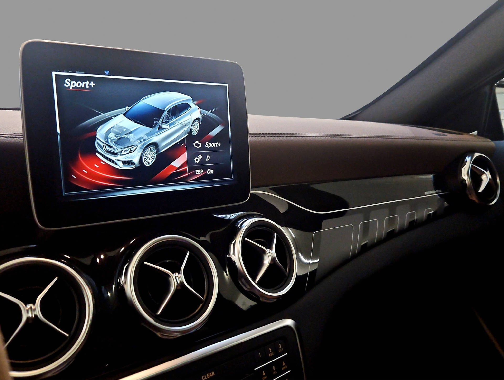 MERCEDES-BENZ GLA 45 AMG 4m-image-10