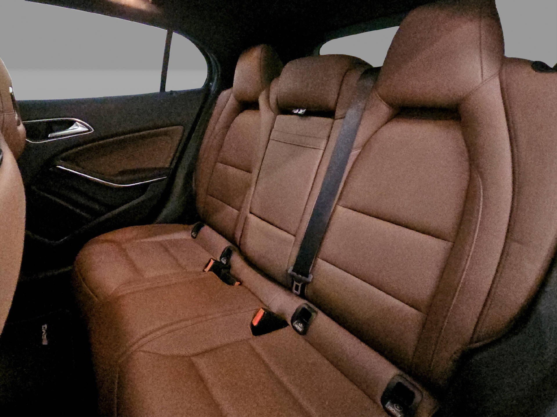 MERCEDES-BENZ GLA 45 AMG 4m-image-14