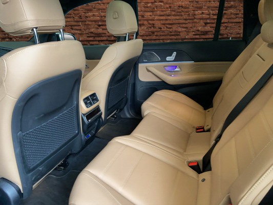 MERCEDES-BENZ GLS 350 d 4M 9G-Tronic-image-13