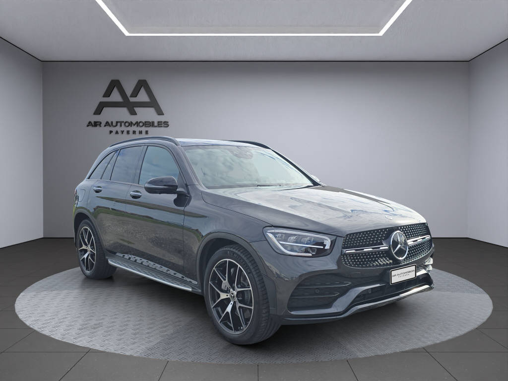MERCEDES-BENZ GLC 200 AMG Line 4m-image-1