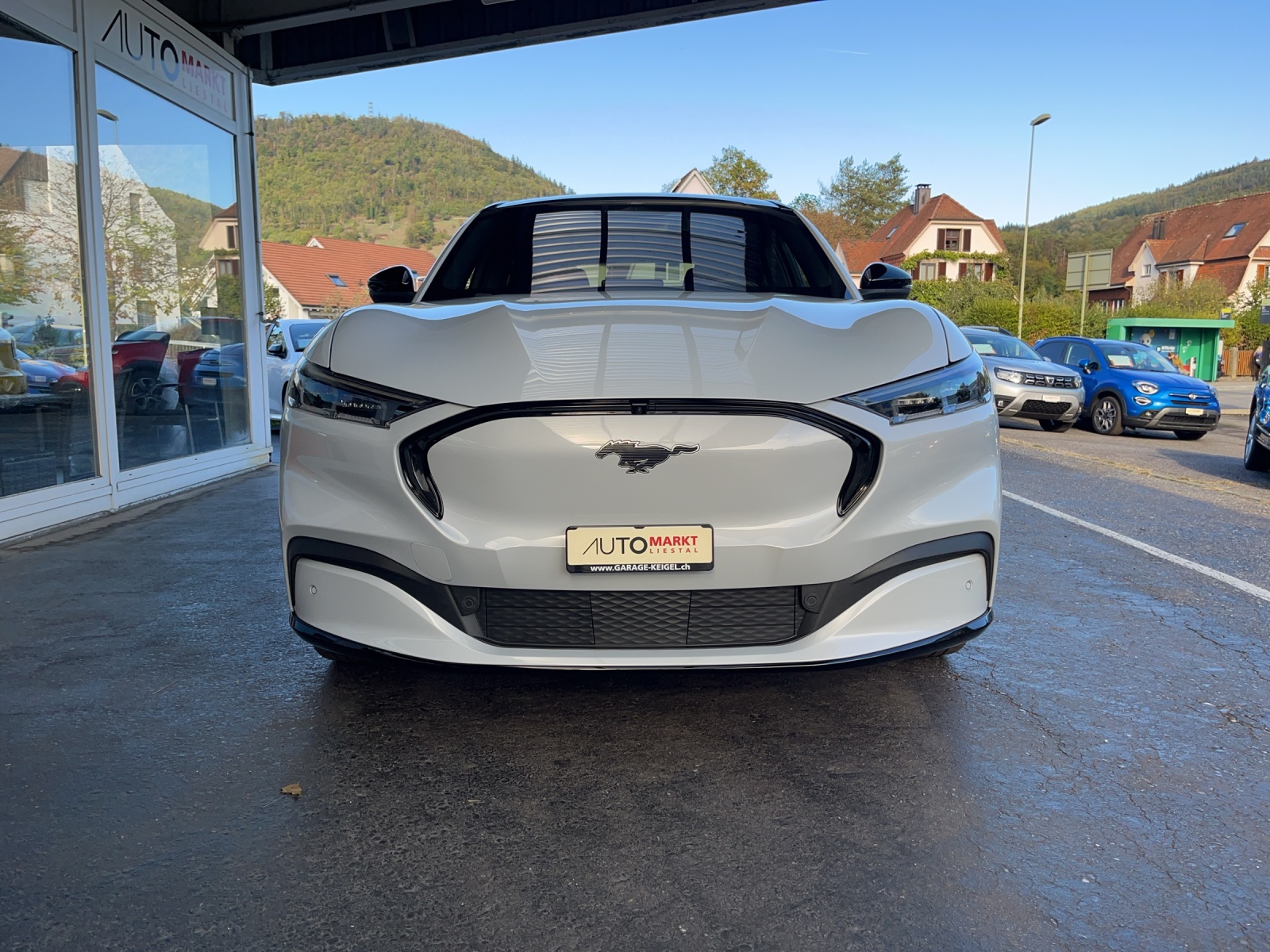FORD Mustang MACH-E AWD 91 kWh-image-5