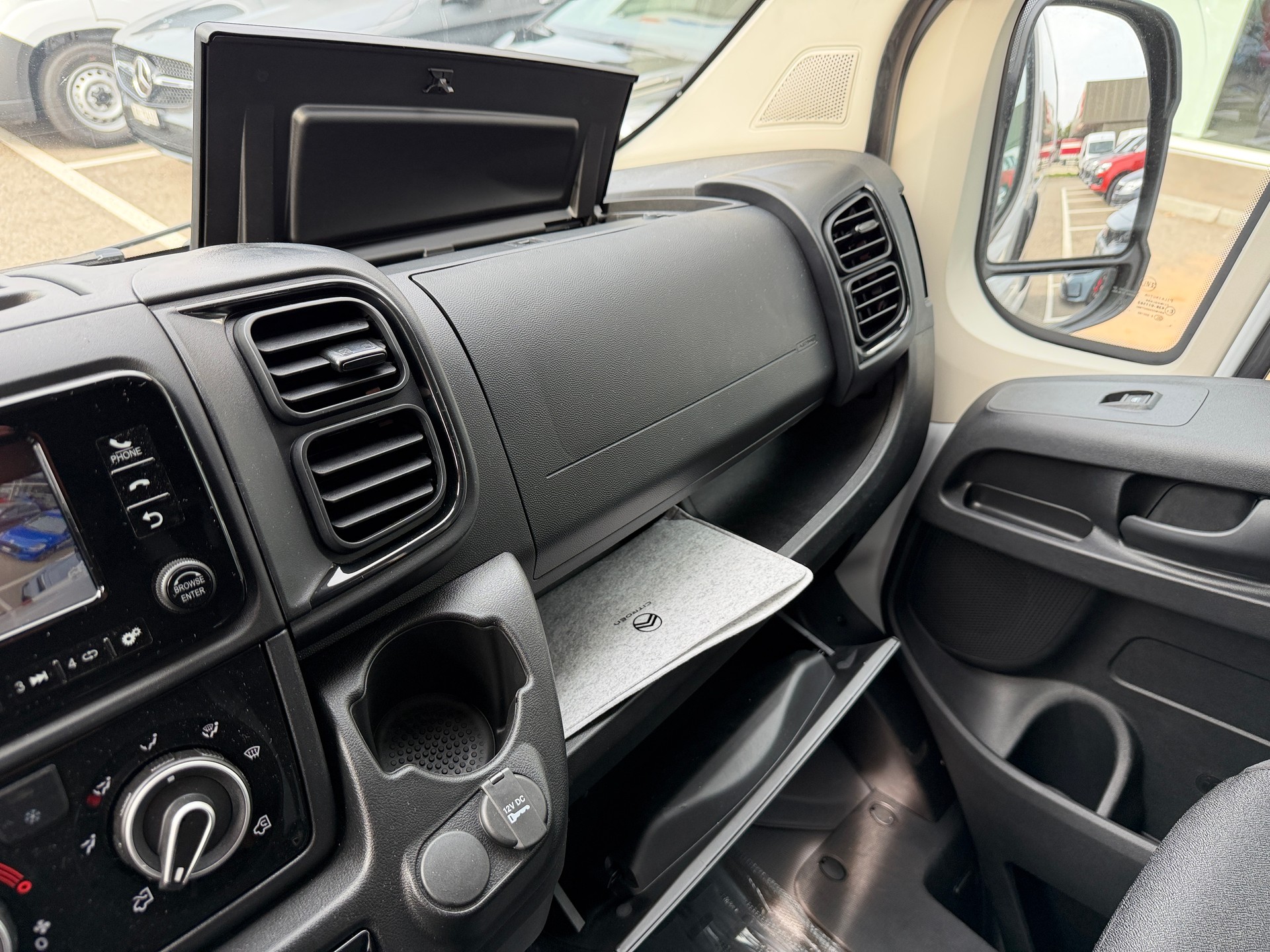 CITROEN Jumper 35+ 2.2 BlueHDi 140 L2H2 7 Sitze, AHK Top Ausstattung !-image-16