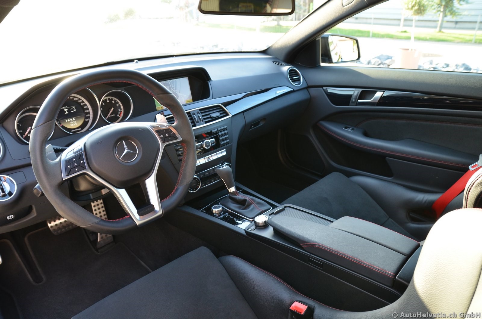 MERCEDES-BENZ C 63 AMG BLACK SERIES-image-9