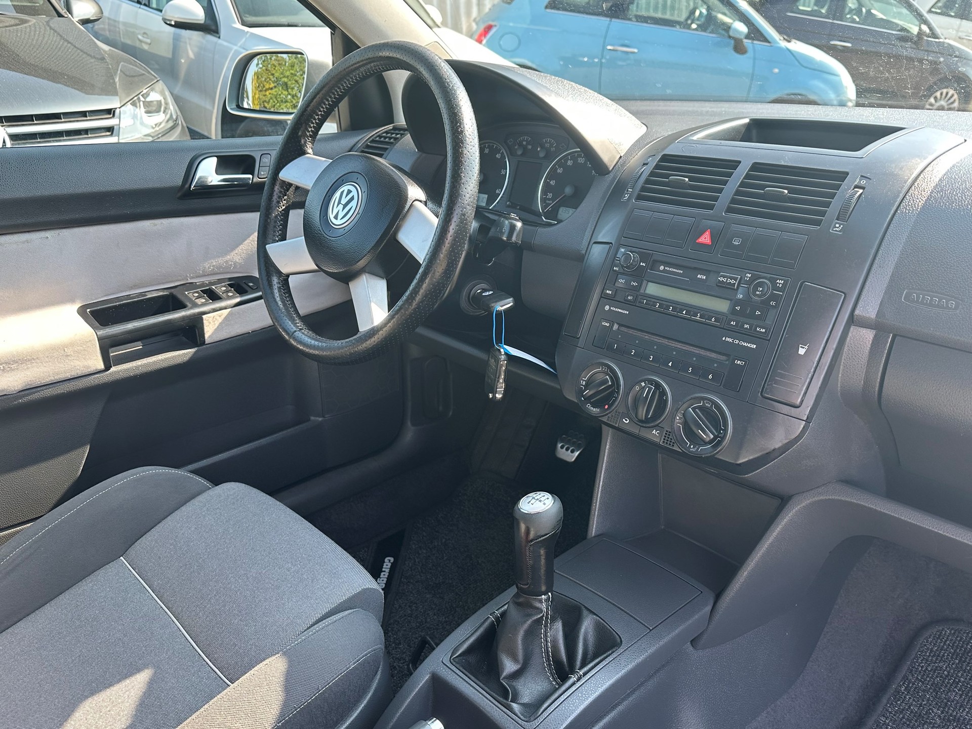 VW Polo 1.4 16V Fun-image-6