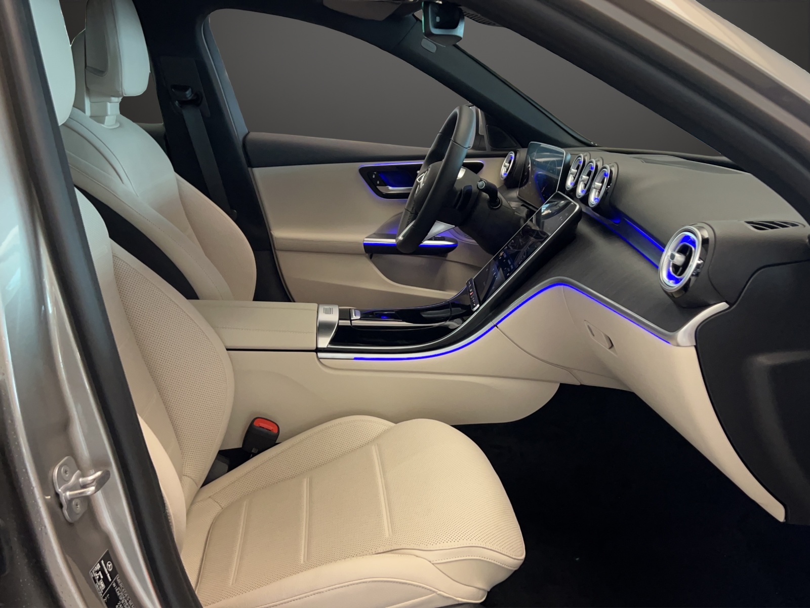 MERCEDES-BENZ C 220 d 4M Swiss Star-image-10