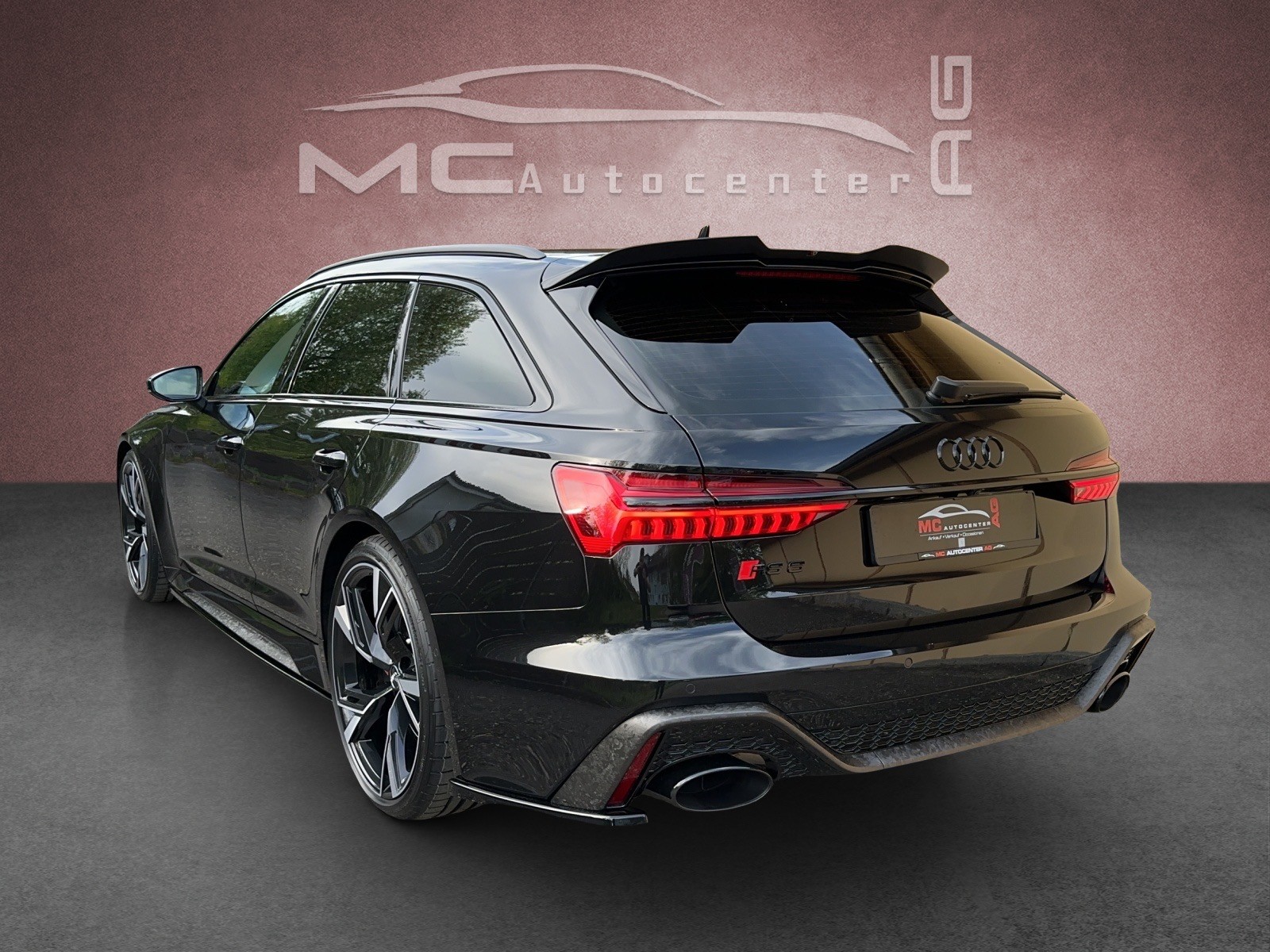 AUDI RS6 Avant 4.0 TFSI V8 quattro-image-2