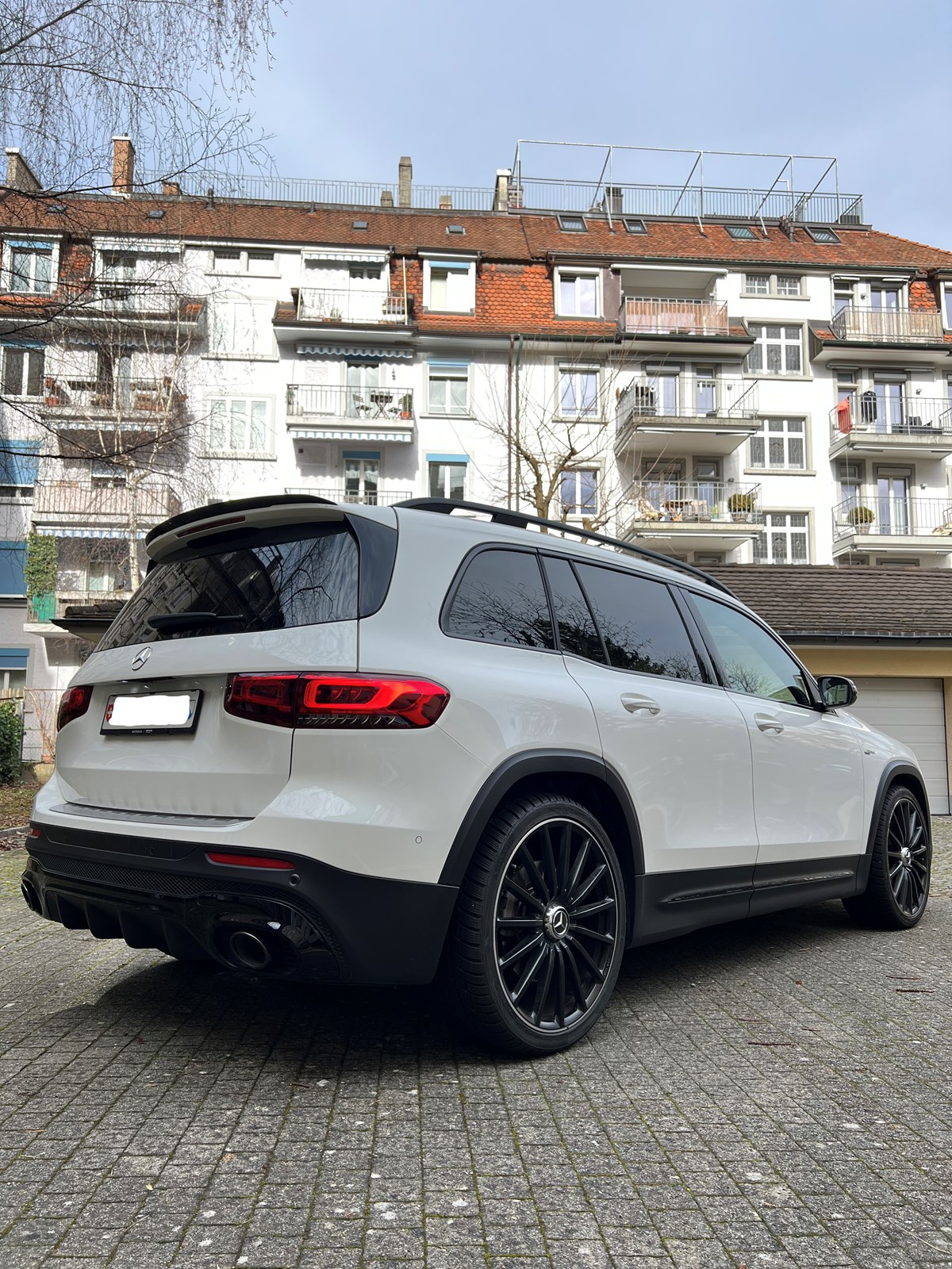 MERCEDES-BENZ GLB 35 AMG 4Matic 8G-Tronic-image-8