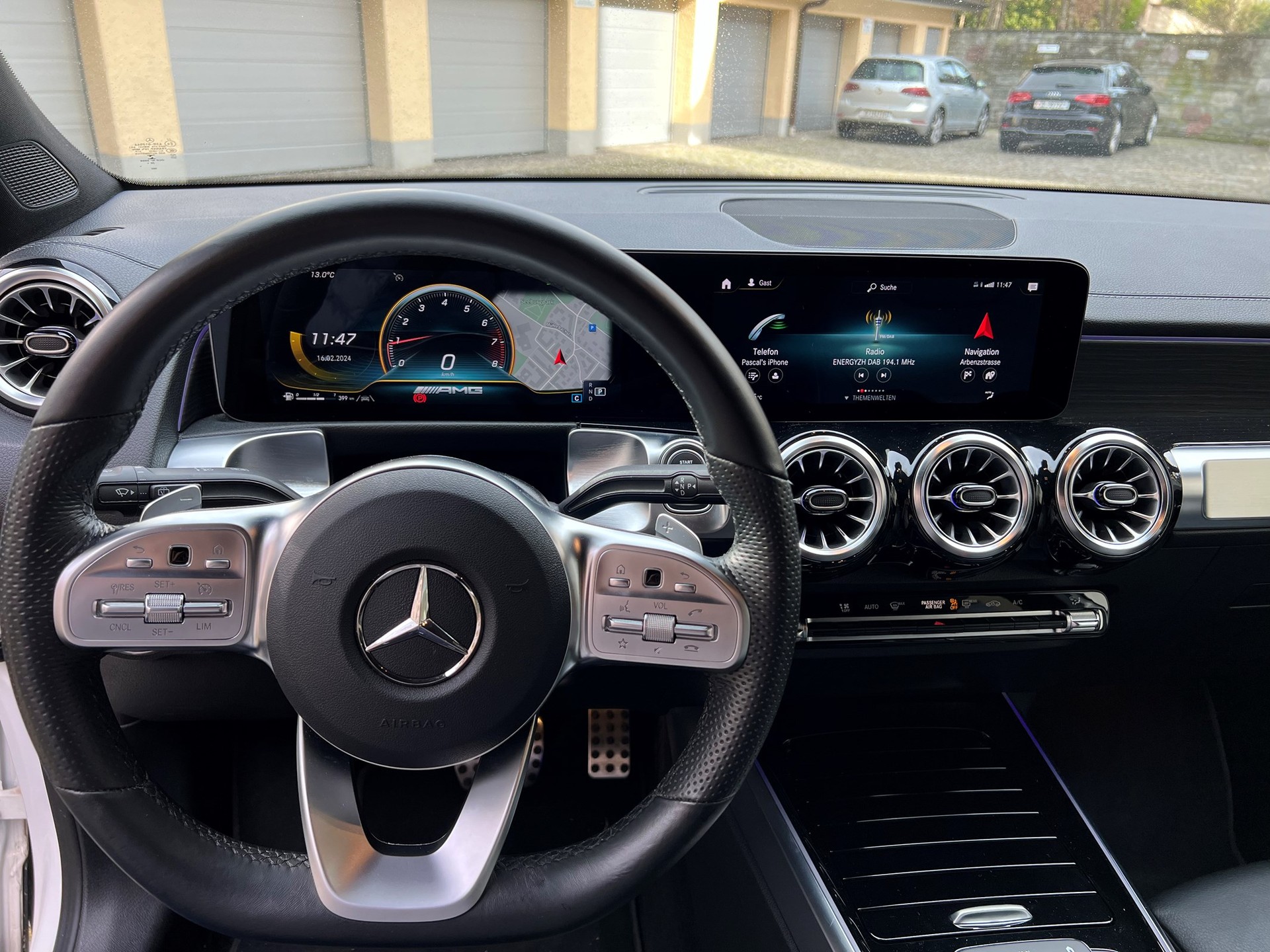 MERCEDES-BENZ GLB 35 AMG 4Matic 8G-Tronic-image-4