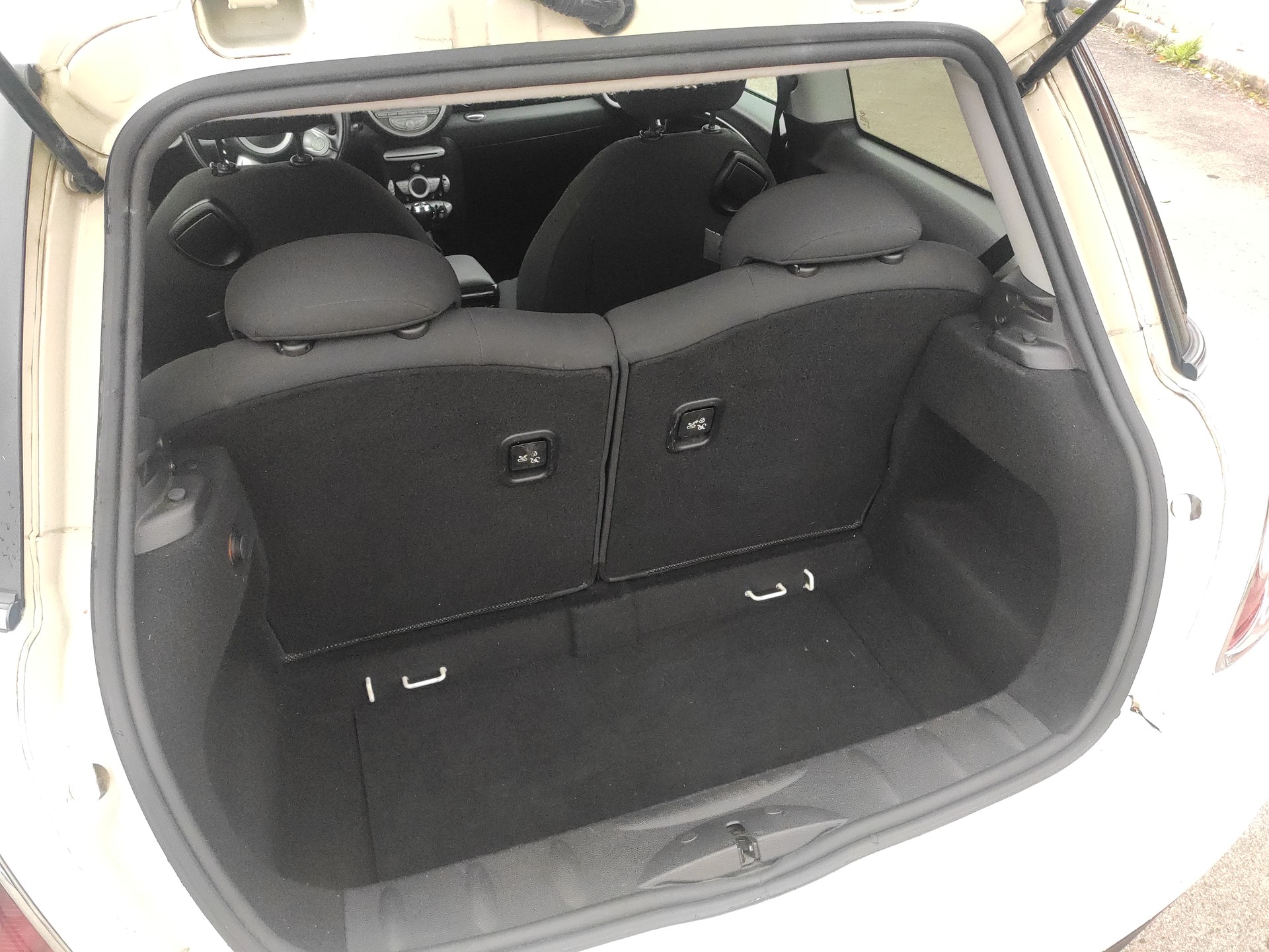 MINI Mini Cooper-image-6