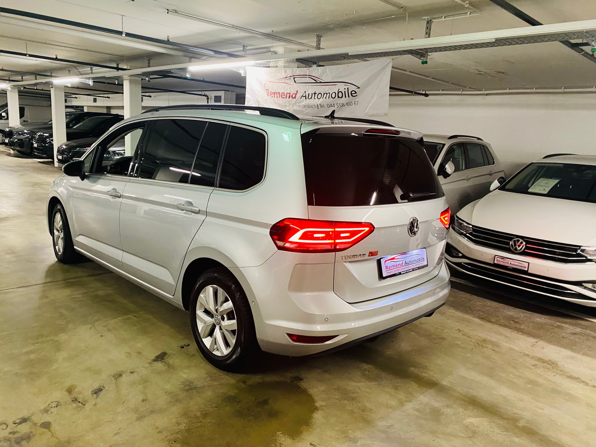 VW Touran 1.6 TDI BlueMotion Technology Comfortline DSG-image-5