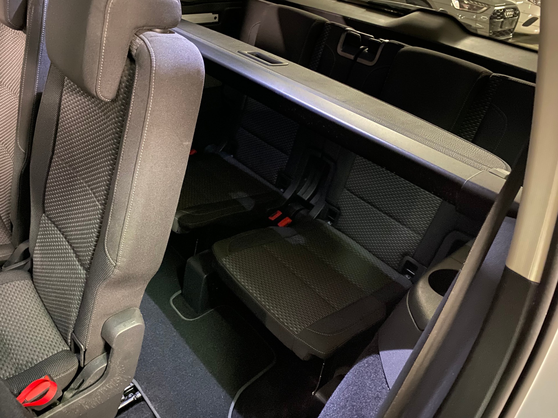 VW Touran 1.6 TDI BlueMotion Technology Comfortline DSG-image-10