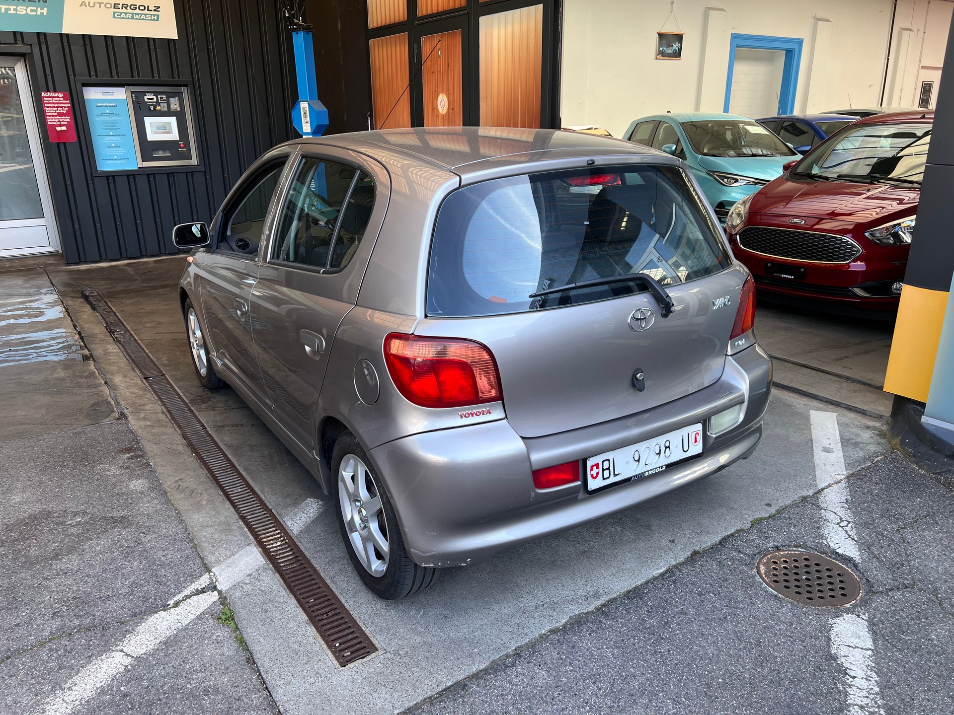 TOYOTA Yaris 1.5 TS-image-1