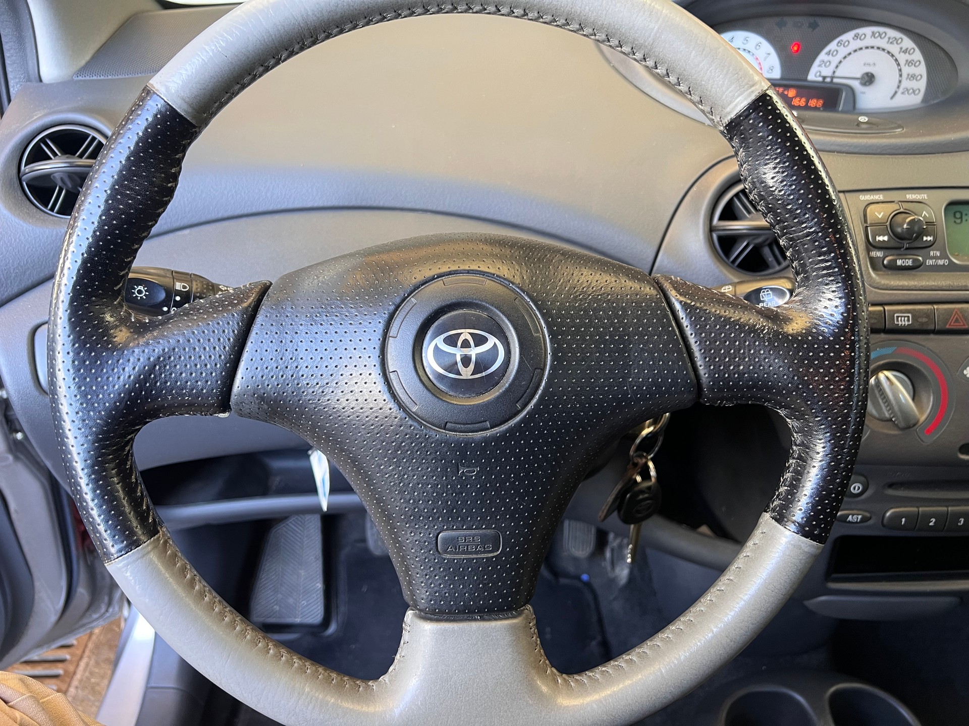 TOYOTA Yaris 1.5 TS-image-6