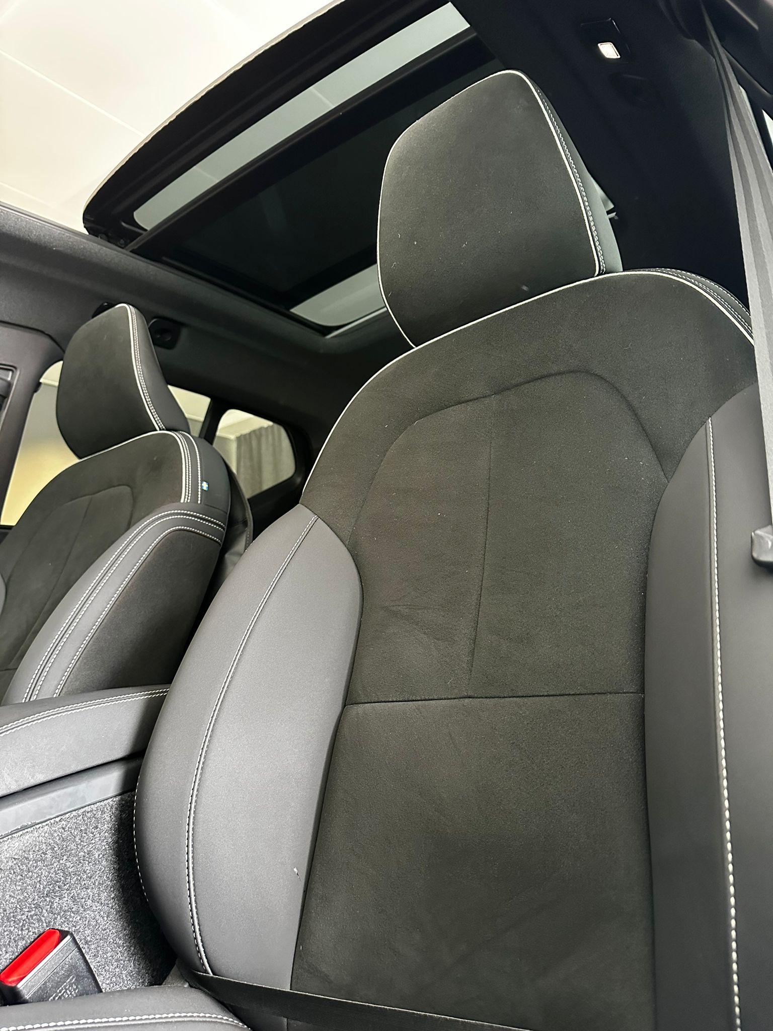 VOLVO XC40 Recharge P8 Twin AWD Pure Electric Plus-image-19