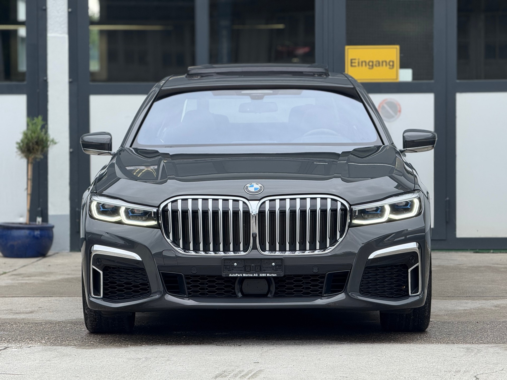 BMW 750Li xDrive Steptronic-image-2