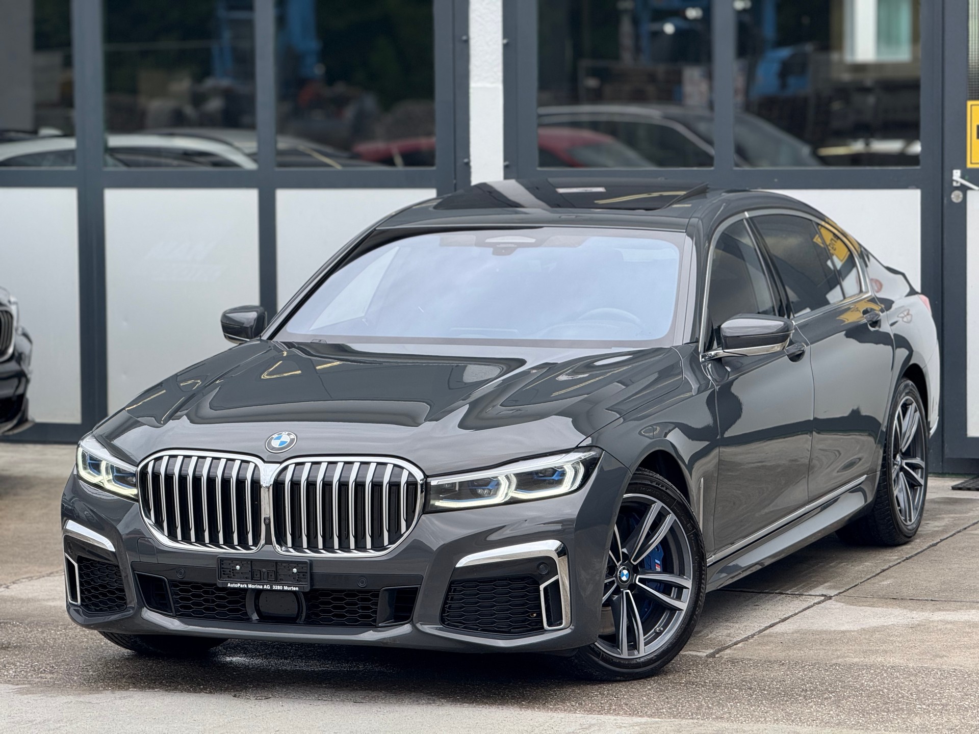 BMW 750Li xDrive Steptronic-image-0