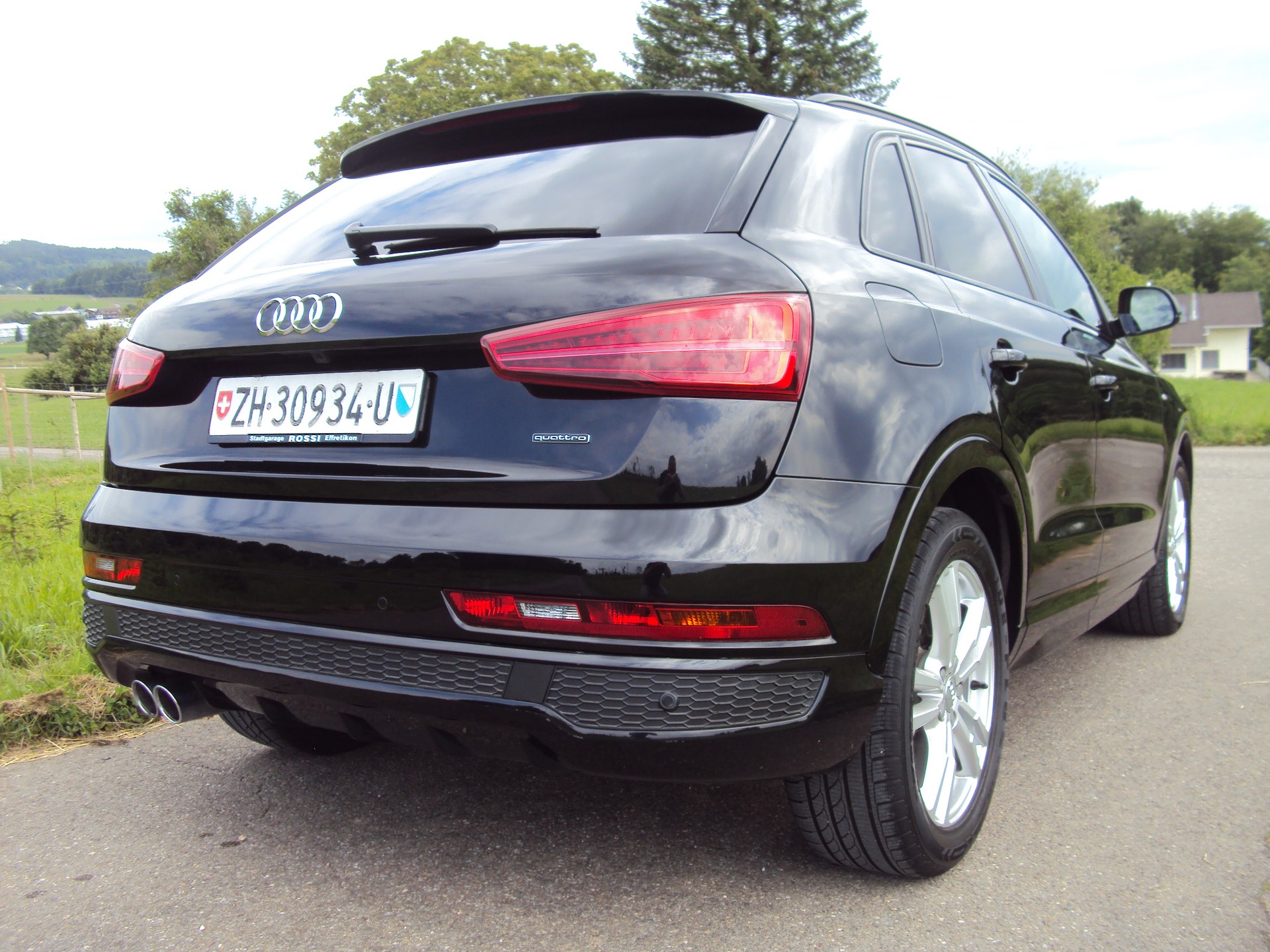 AUDI Q3 2.0 TDI sport quattro S-tronic S-Line-image-3