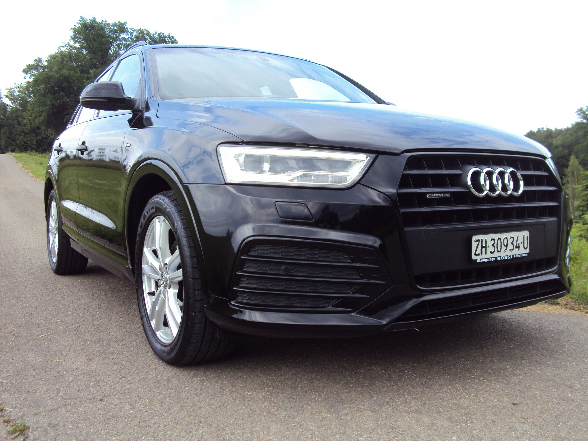 AUDI Q3 2.0 TDI sport quattro S-tronic S-Line-image-1