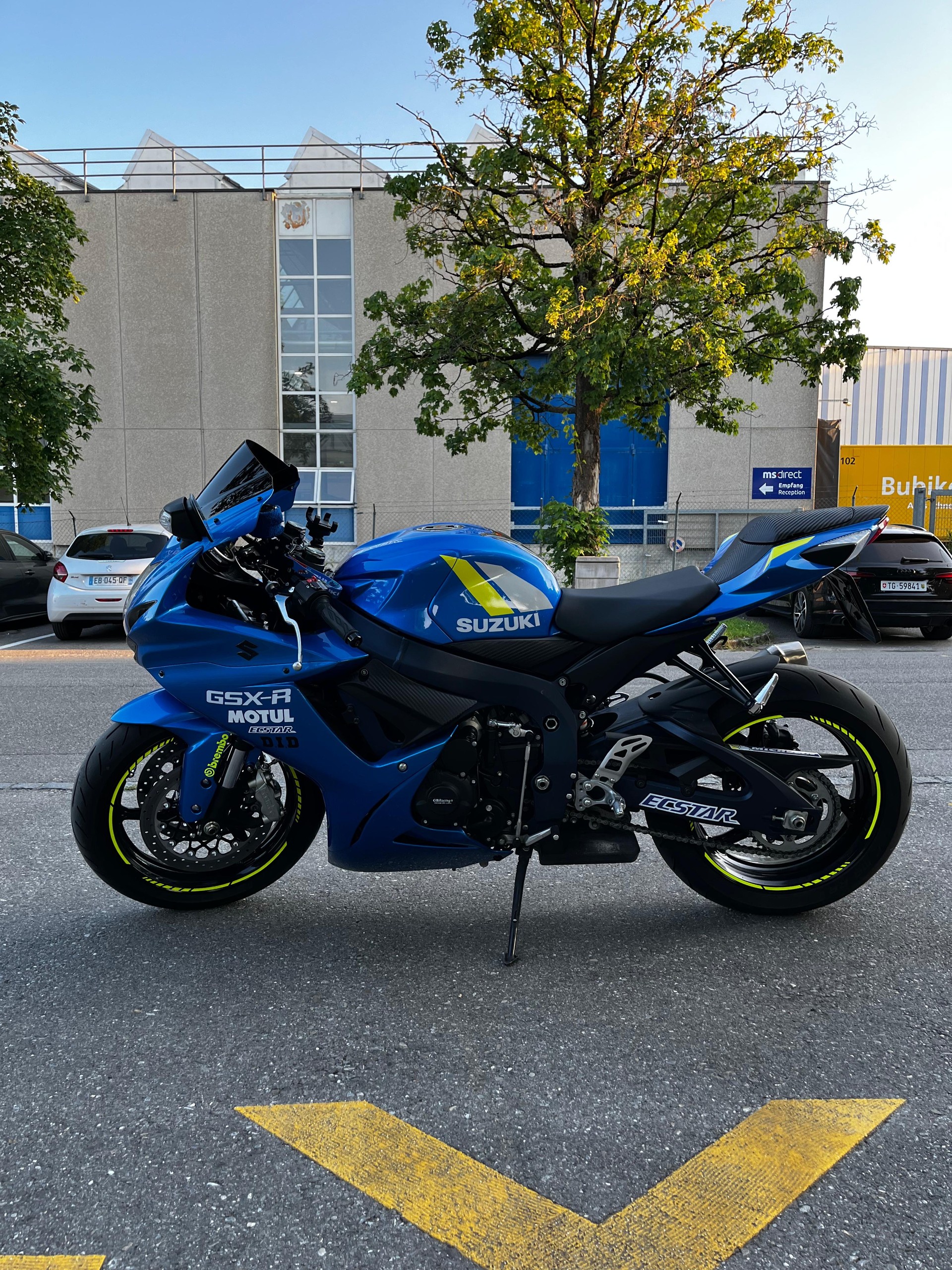 SUZUKI GSX-R 600 L0-image-1