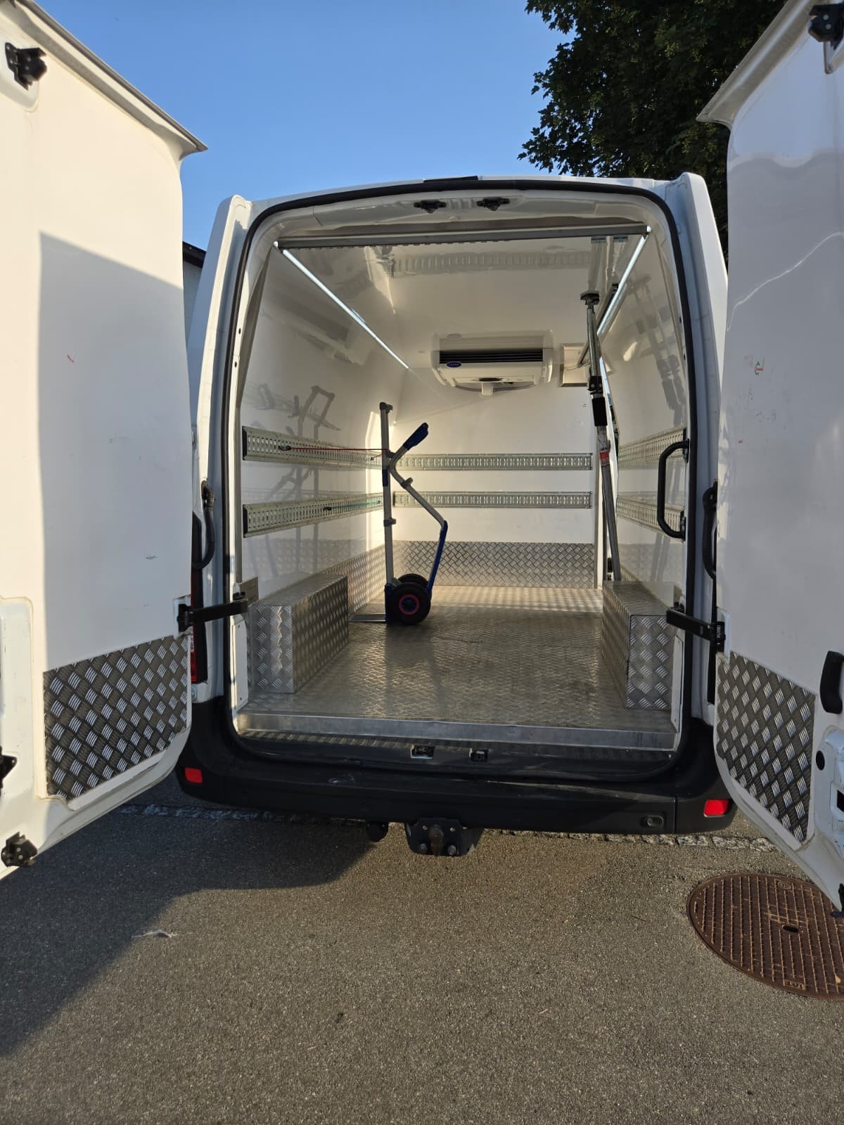 RENAULT Im Auftrag des Kunden L3H2 Carrier Kühlfahrzeug 180Ps-image-10