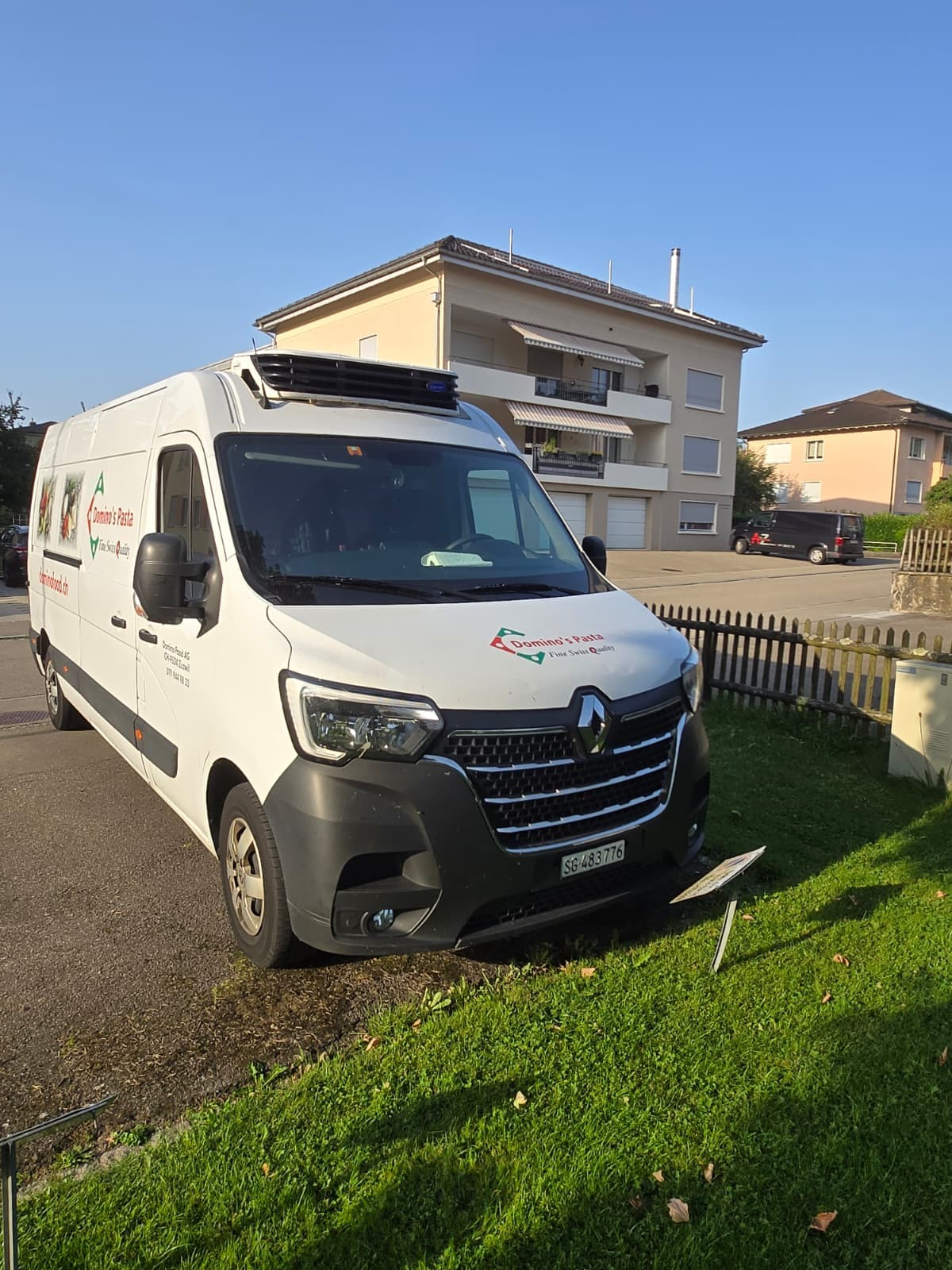 RENAULT Im Auftrag des Kunden L3H2 Carrier Kühlfahrzeug 180Ps-image-2