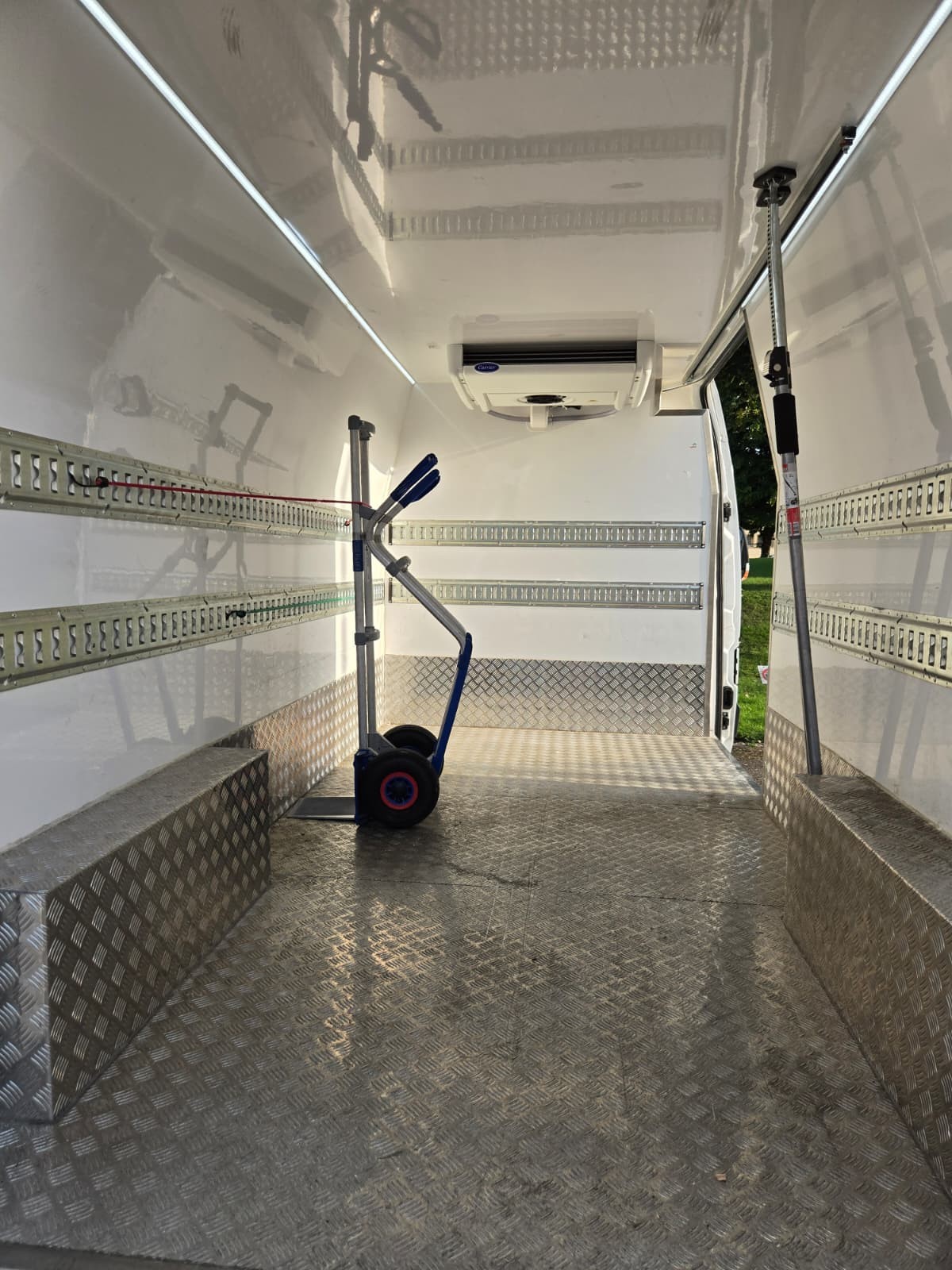 RENAULT Im Auftrag des Kunden L3H2 Carrier Kühlfahrzeug 180Ps-image-11