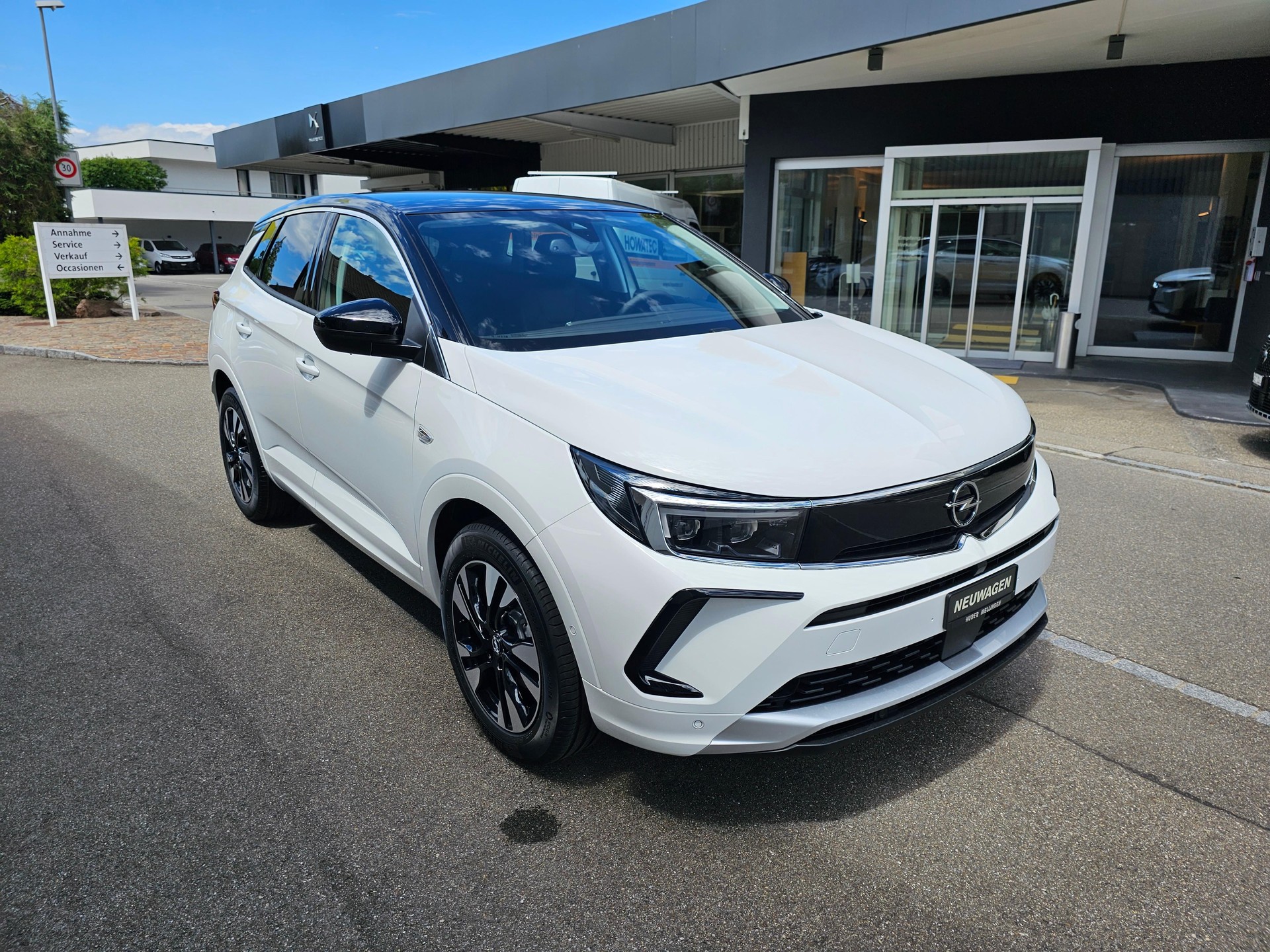 OPEL Grandland 1.6 T PHEV Elegance-image-24