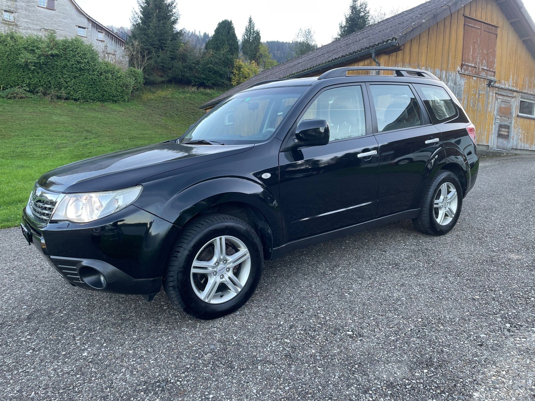 SUBARU Forester 2.0XS Comfort Automatic-image-2
