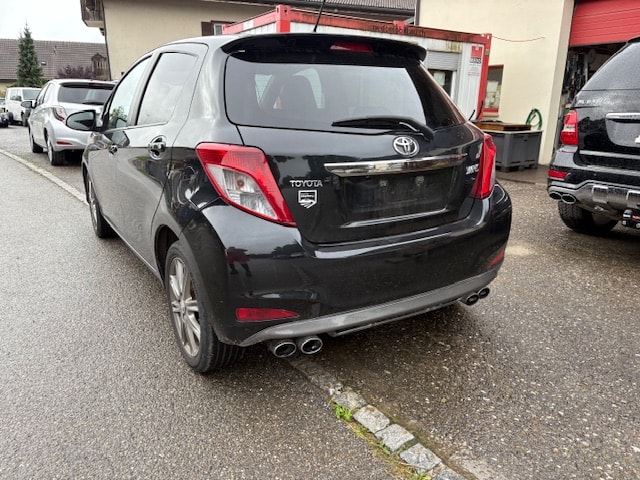 TOYOTA Yaris 1.33 Style Multidrive-image-6