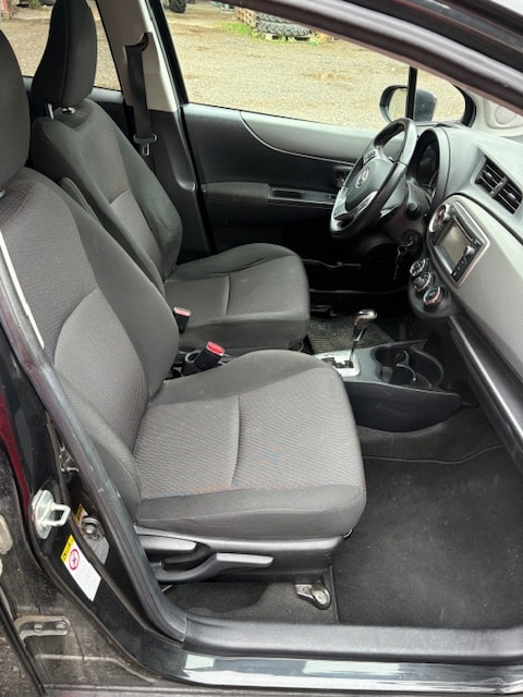 TOYOTA Yaris 1.33 Style Multidrive-image-11