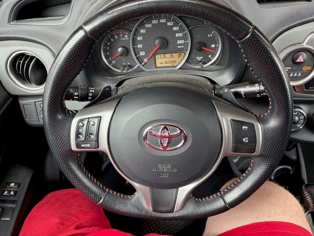 TOYOTA Yaris 1.33 Style Multidrive-image-8