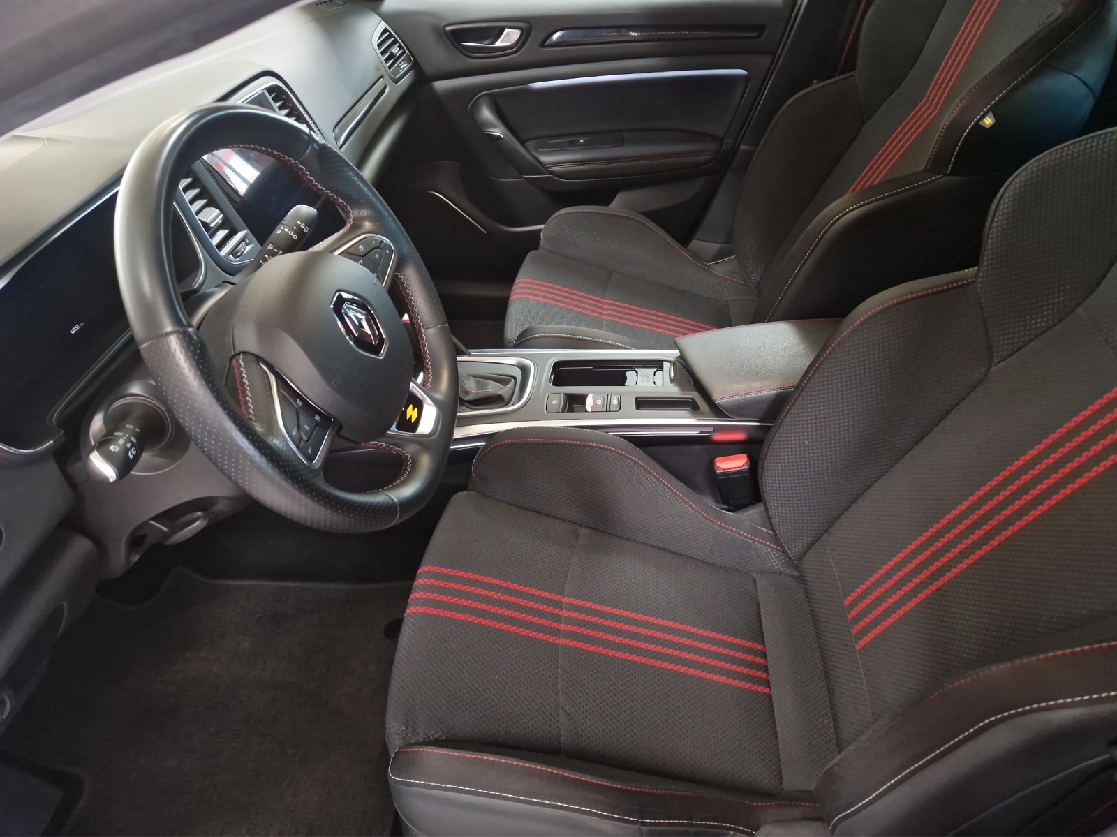 RENAULT Mégane Grandtour 1.3 TCe 160 R.S. Line EDC-showroom-element-3