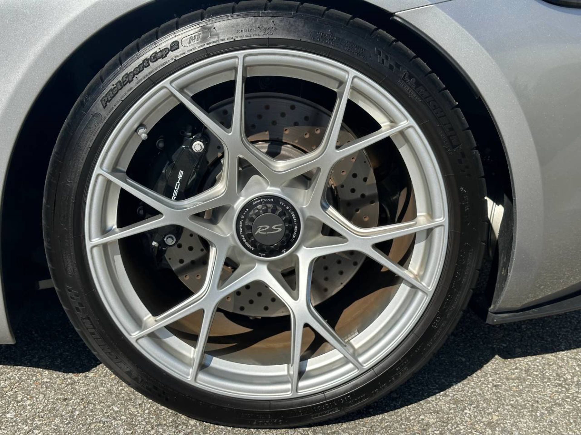 PORSCHE 718 Spyder RS (MY24)-image-11