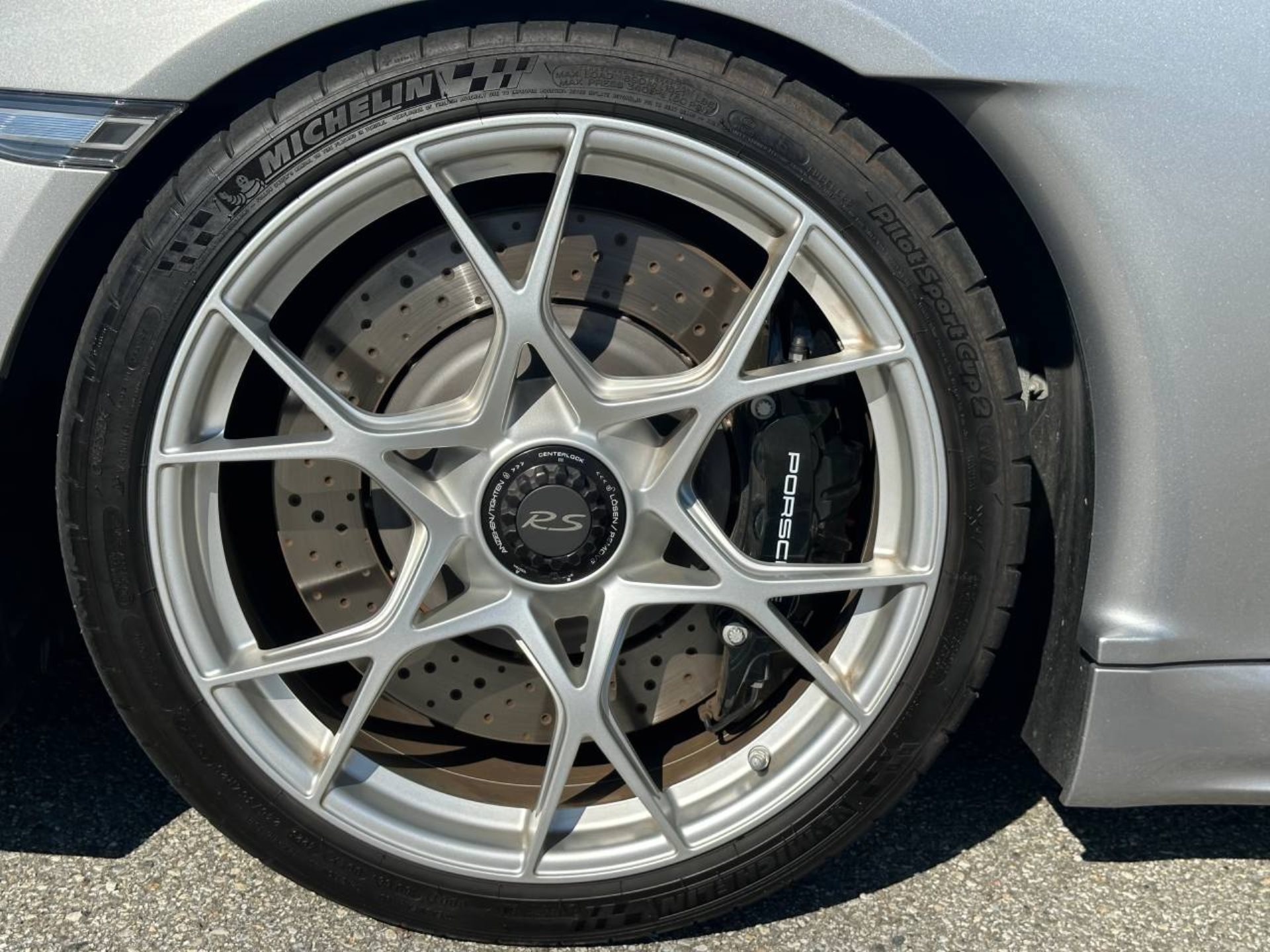 PORSCHE 718 Spyder RS (MY24)-image-10
